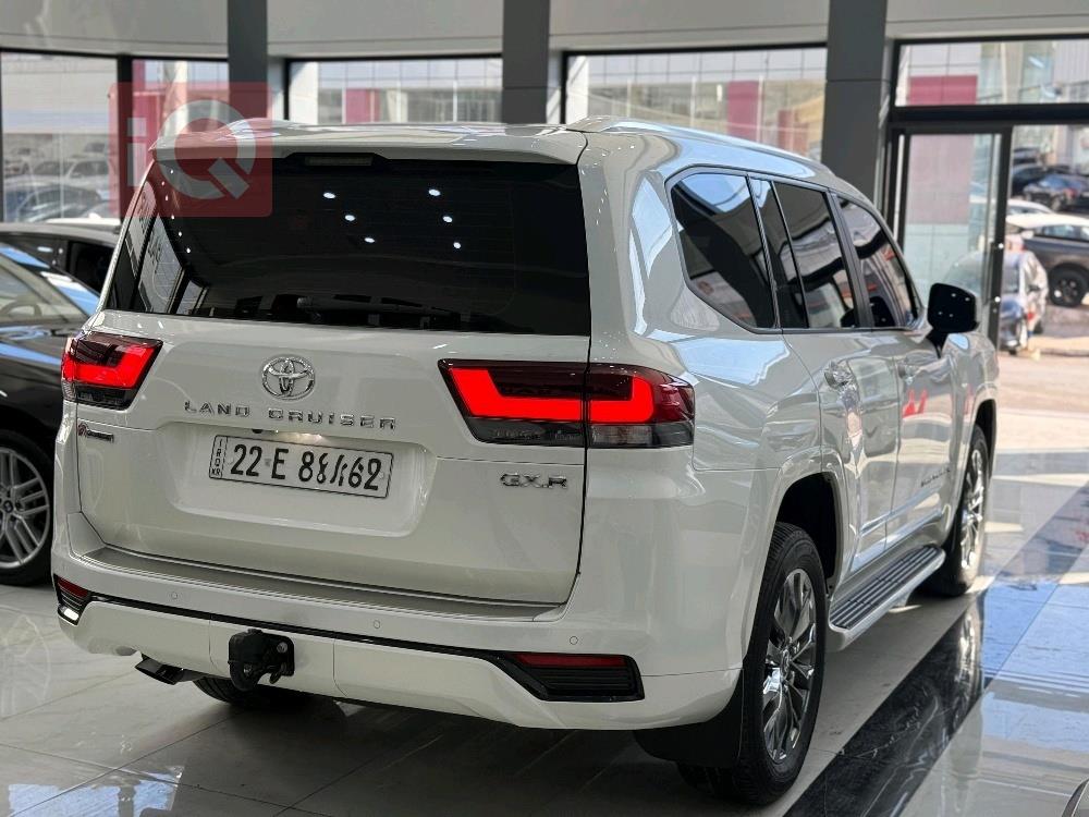 تويوتا لاندكروزر